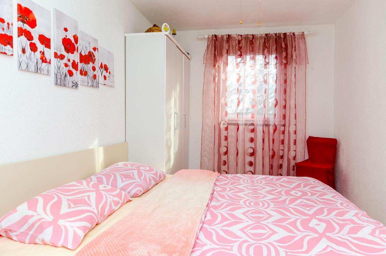 Apartment Branislava โรกอซนิซา ภายนอก รูปภาพ